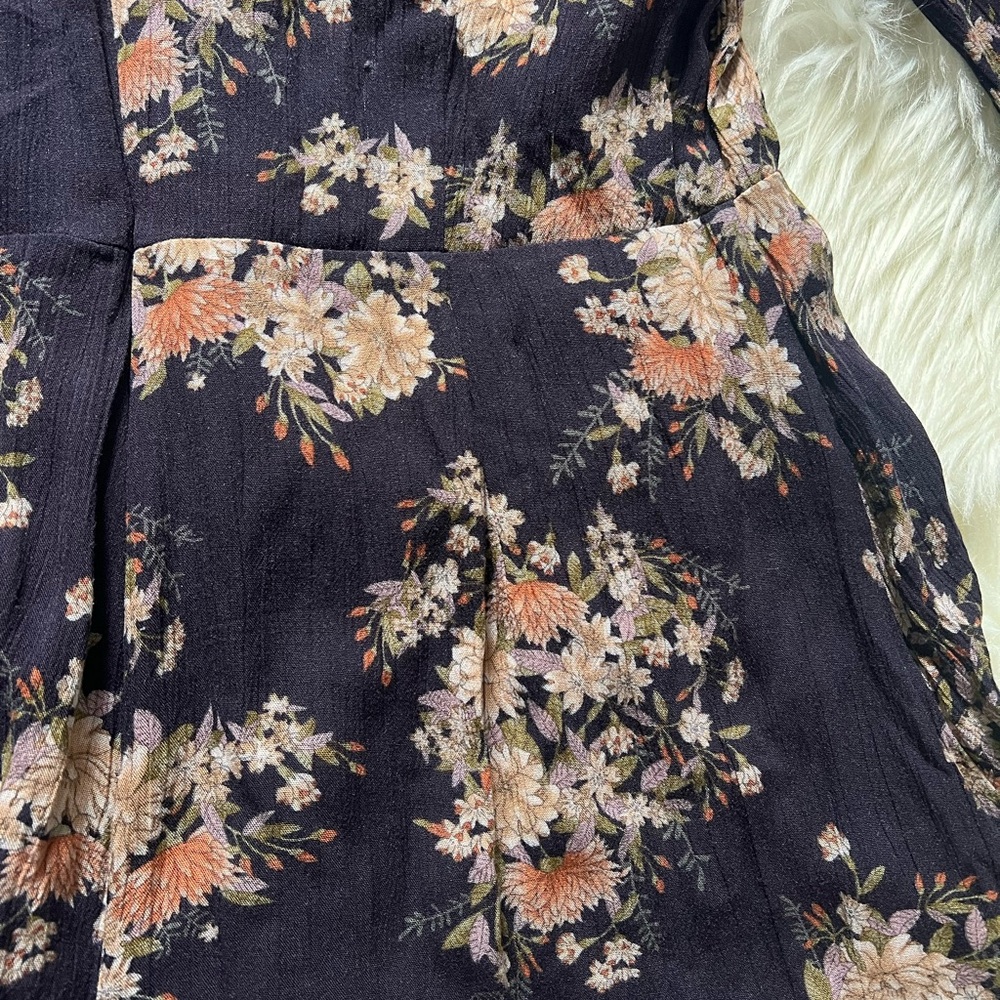 Astr the Label Floral Print Long Sleeve Romper - Picture 9 of 10